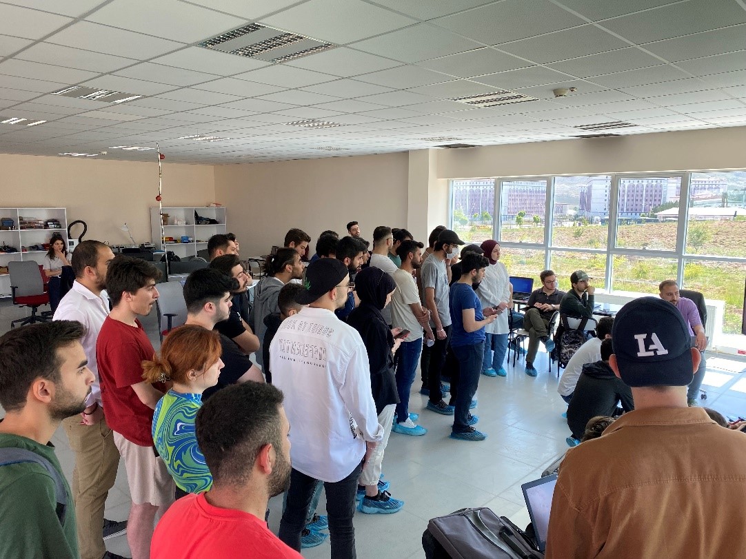 Cumhuriyet Teknokent ve AET Electronıcs Innovatıon Center Ev Sahipliğinde Hackathon - 3