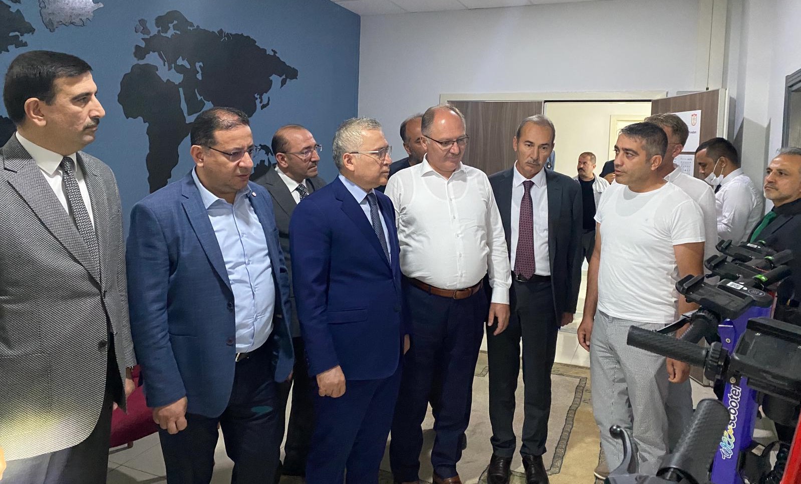 Sivas Valisi Dr. Yılmaz Şimşek ve Belediye Başkanı Hilmi Bilgin’den Cumhuriyet Teknokent Ziyareti - 1