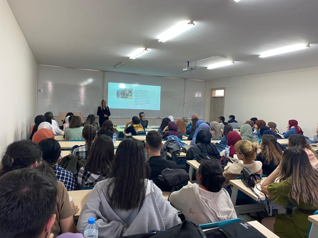 Kariyer Basamaklarında Fikir ve Girişimcilik Konferansı Gerçekleşti - 1