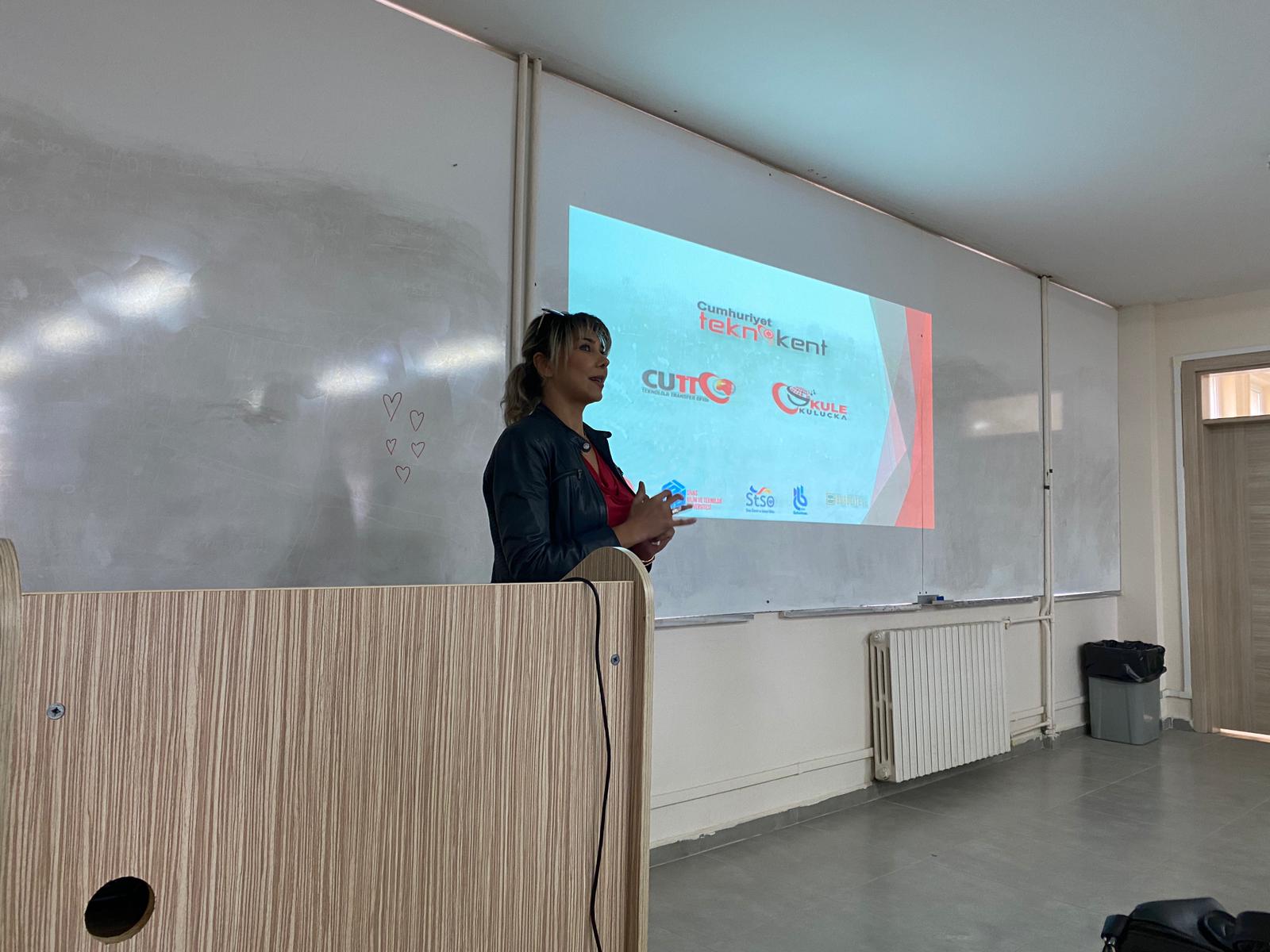 Kariyer Basamaklarında Fikir ve Girişimcilik Konferansı Gerçekleşti - 2