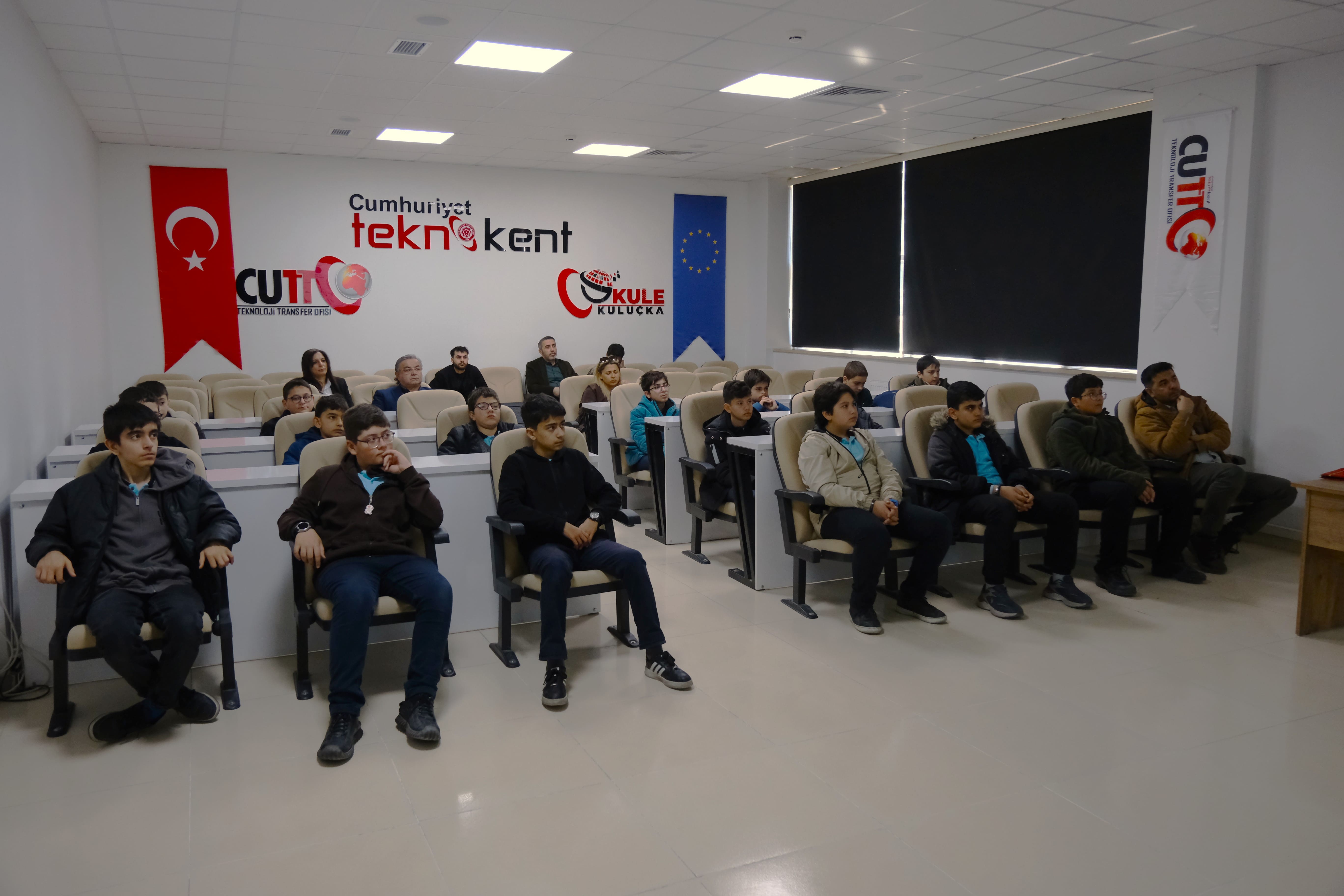 Sivas Zeki Hayran İmam Hatip Ortaokulu Öğrencileri Cumhuriyet Teknokent’i Ziyaret Etti - 1