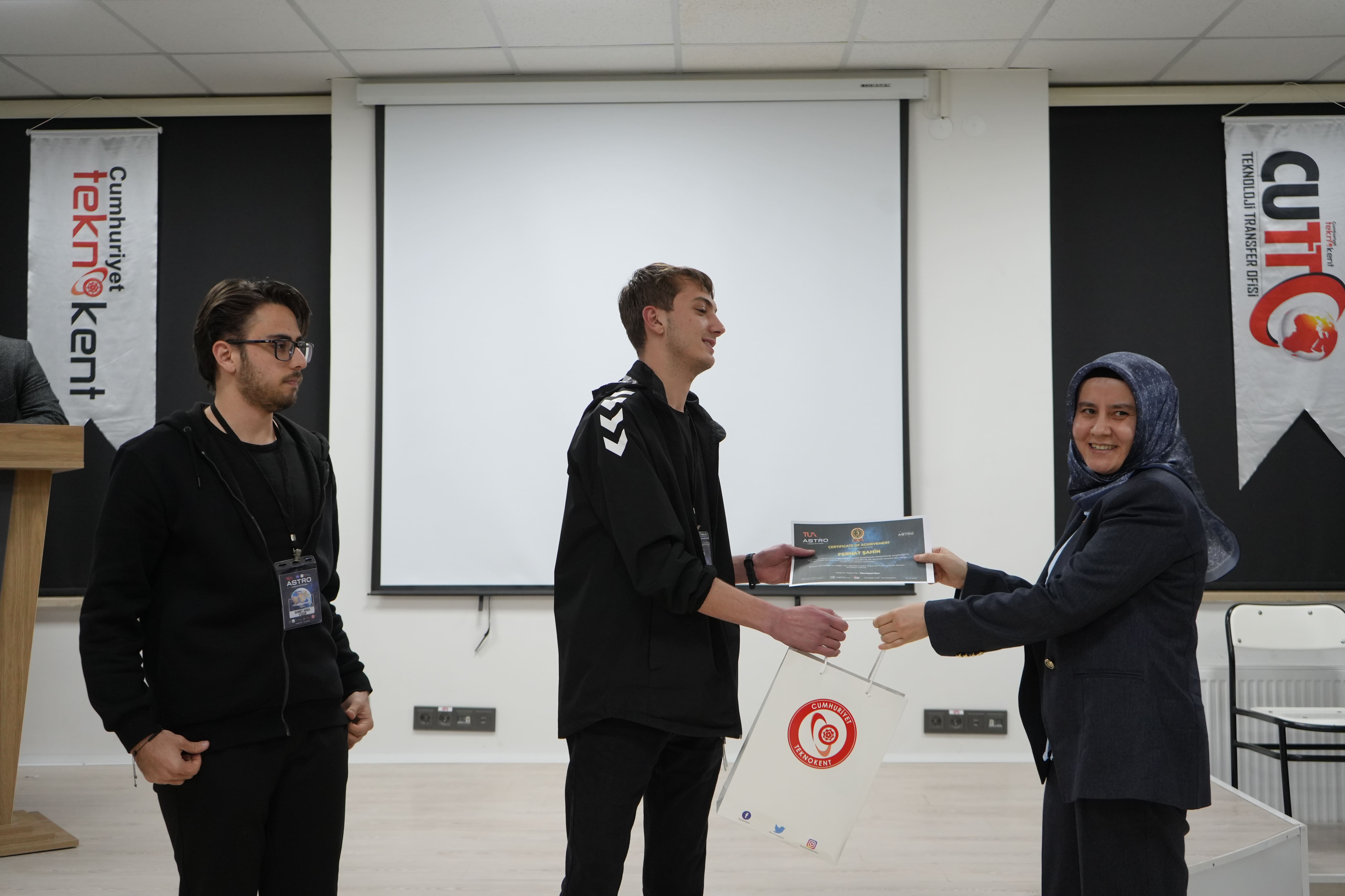 TUA Astro Hackathon başarıyla tamamlandı! - 4