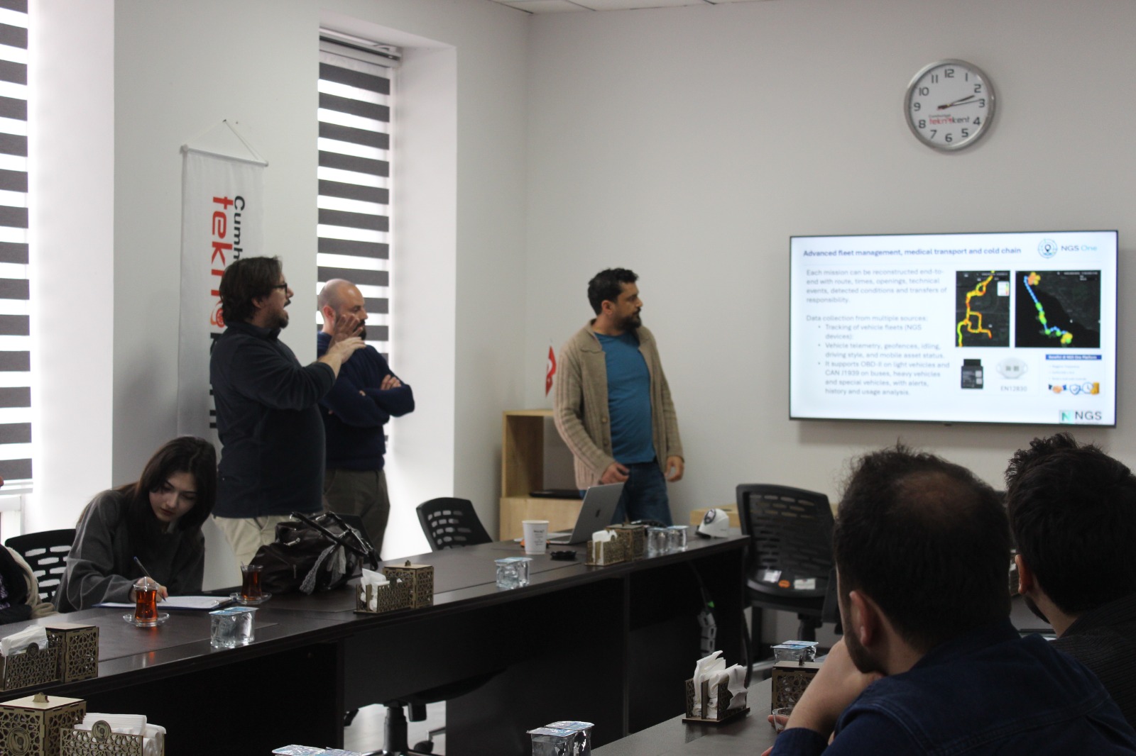 Avrupa Birliği proje fırsatları ile yeni nesil akıllı sensör teknolojilerinin ele alındığı seminer akademisyenler, öğrenciler ve girişimcilerin katılımı ile gerçekleştirildi. - 1