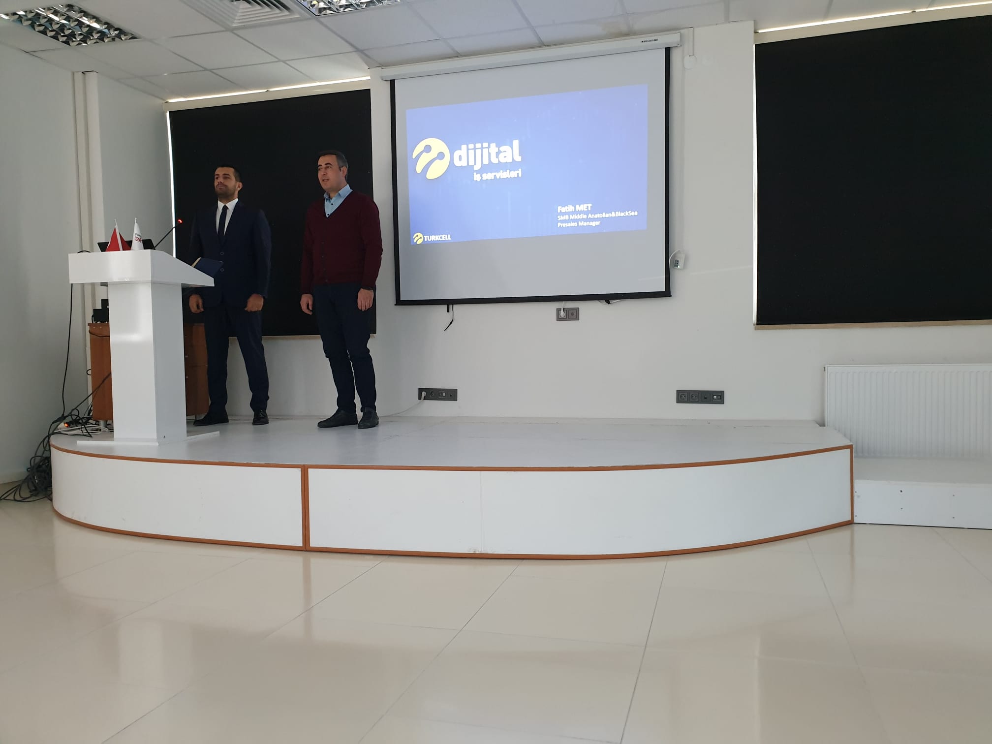 Turkcell Yetkilisinden Firmalarımıza Sunum