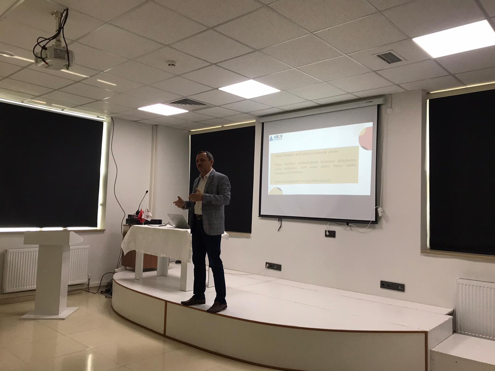 “Dijital Dönüşüm Modeli” Semineri Gerçekleşti
